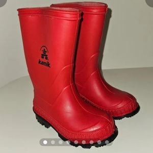 NWOT Kamik Kid’s Stomp Red Rainboots. Unisex Size 5